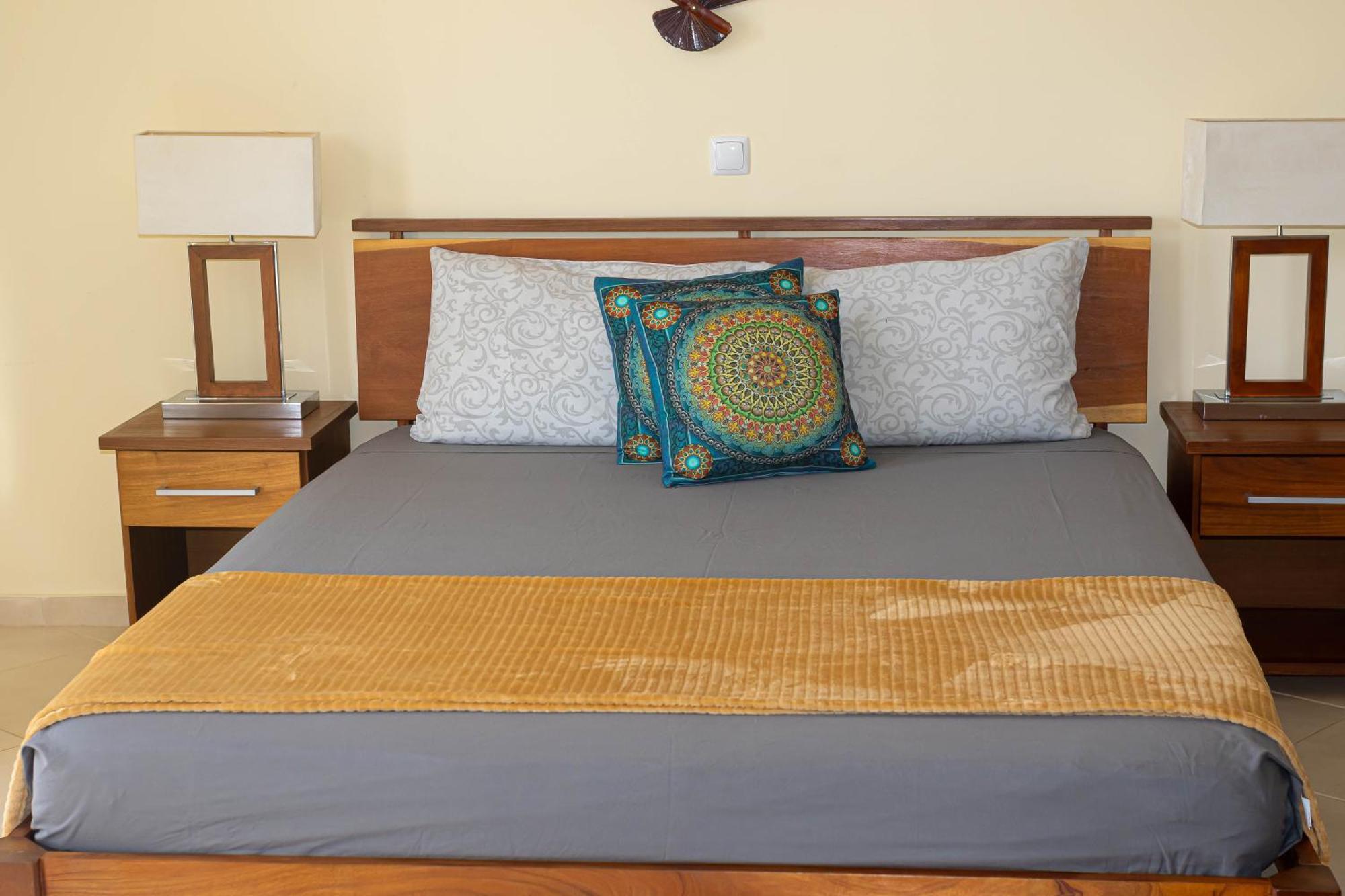 Beauty Plaza Apartaments Santa Maria Luaran gambar