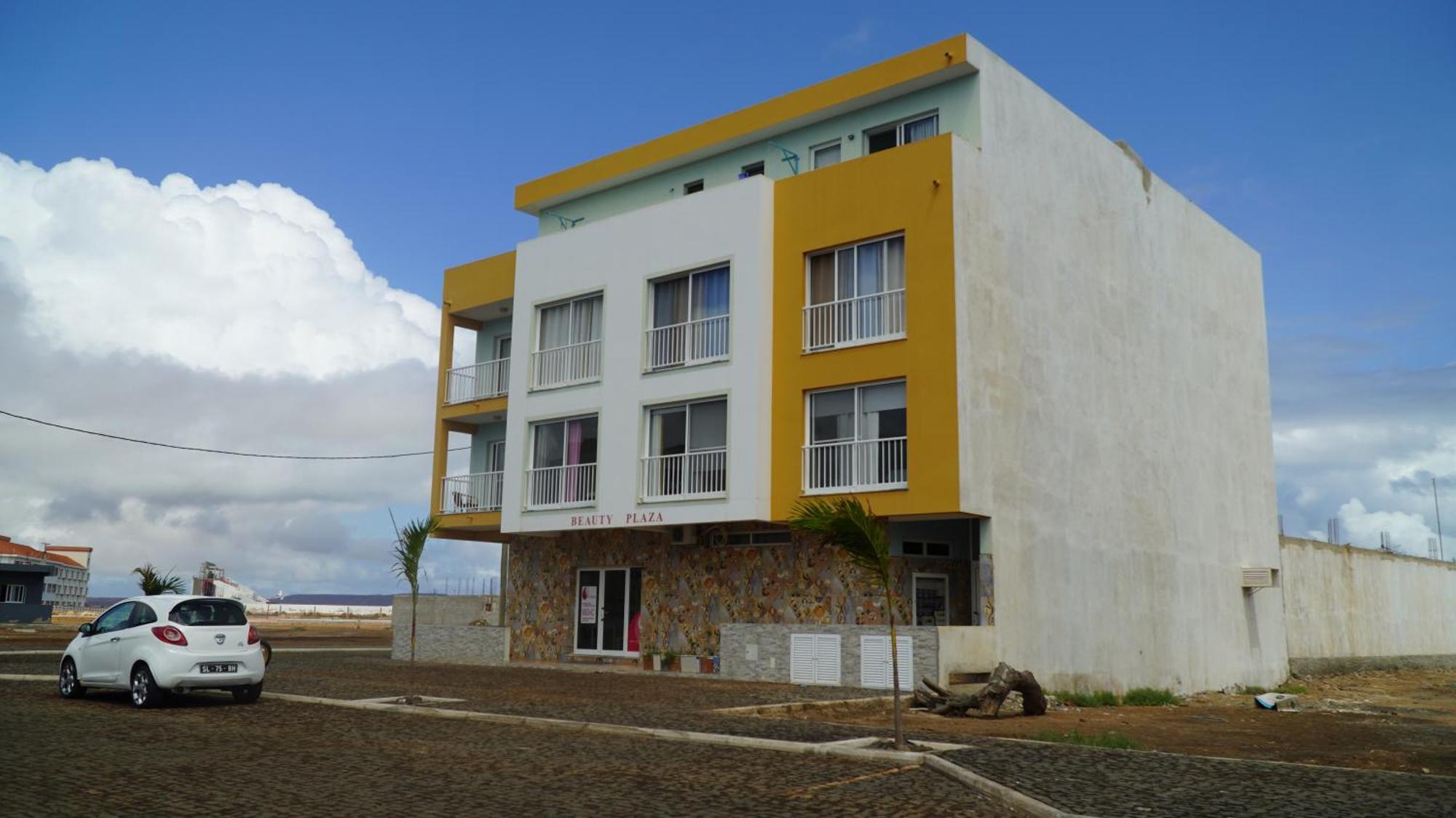Beauty Plaza Apartaments Santa Maria Luaran gambar
